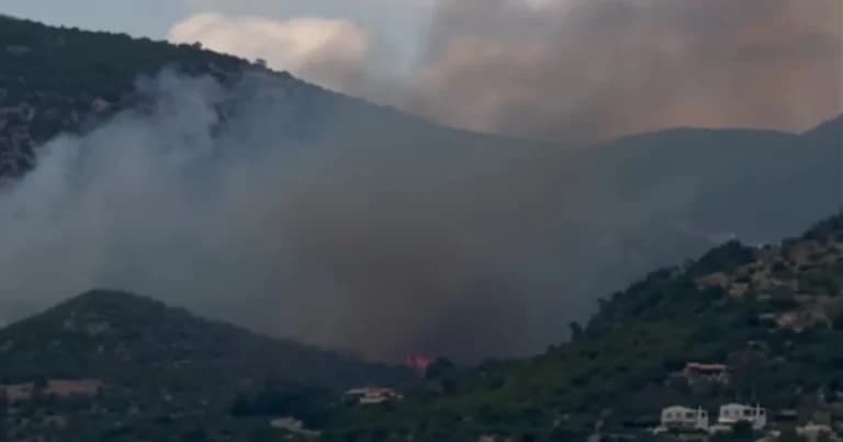 Φωτιά στη Λίμνη Βουλιαγμένης Λουτρακίου – Ήχησε το 112