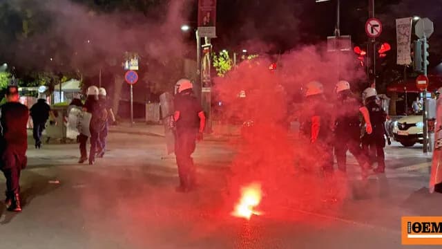 Σοβαρά επεισόδια στη Λάρισα μετά το συλλαλητήριο της ΑΕΛ
