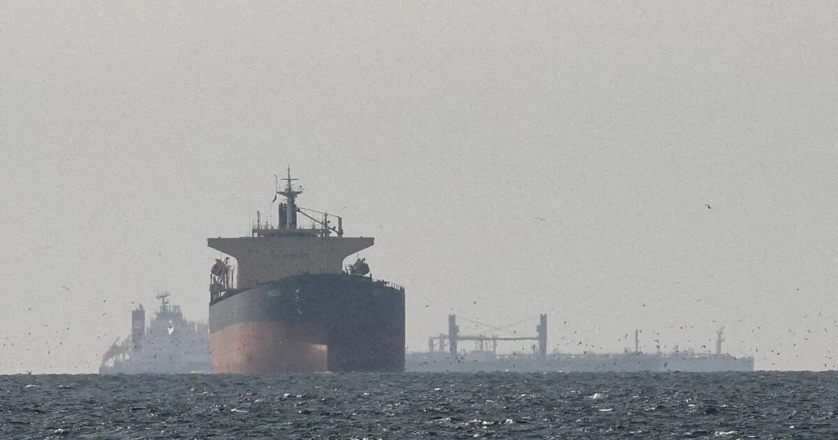 Το Ιράν κλείνει τα Στενά του Ορμούζ – Κρίση στη Μέση Ανατολή