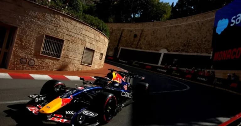 Ο Φέρσταπεν έκπληκτος με την κατάταξη ADUO της Red Bull