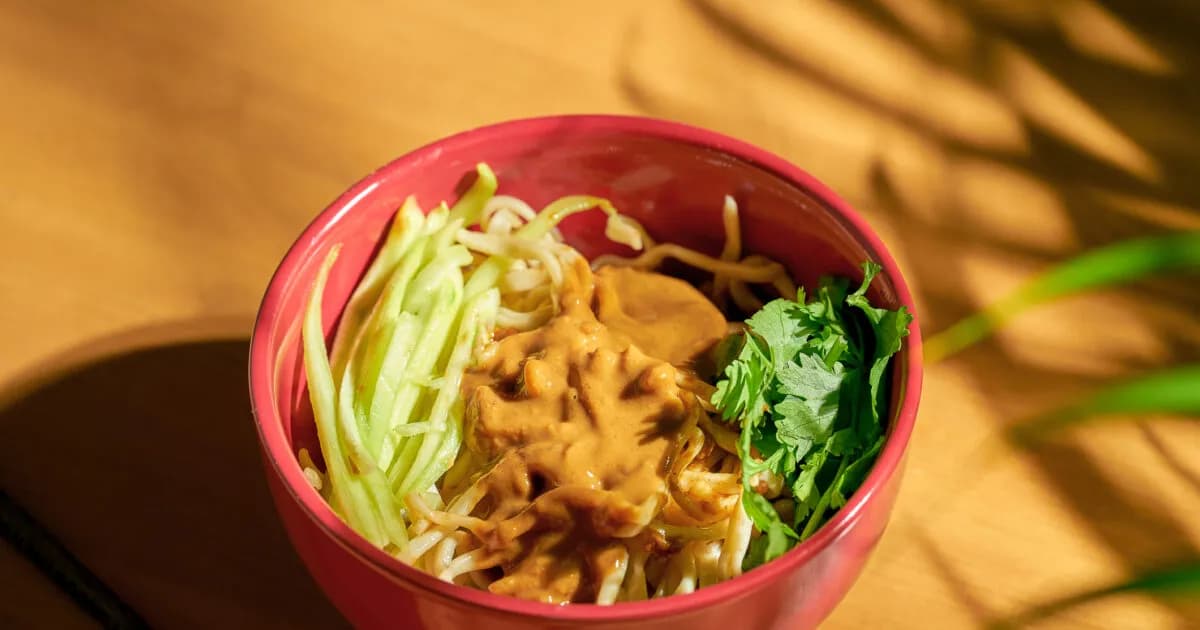 Noodles με Σάλτσα Φιστικιού: Η Τέλεια Ασιατική Συνταγή