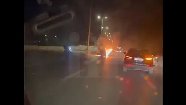 Φωτιά σε αυτοκίνητο στη λεωφόρο Κηφισίας στο Μαρούσι