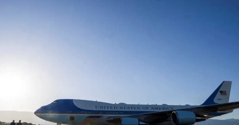 Το Air Force One VC-25A αποχαιρετά μετά από 35 χρόνια