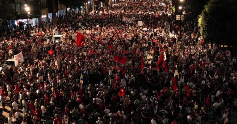 Νέες διώξεις στην Αλβανία για το ξενοδοχείο Ιβάνκα-Κούσνερ
