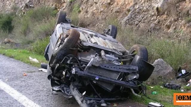 Ανατροπή αυτοκινήτου έξω από τη Λάρισα με τραυματία