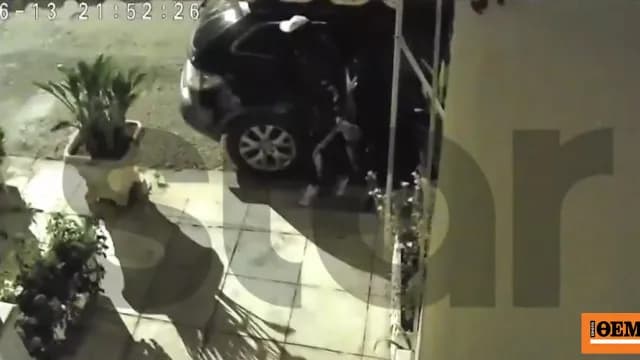 Σπείρα παριστάνει αστυνομικούς και αδειάζει σπίτια