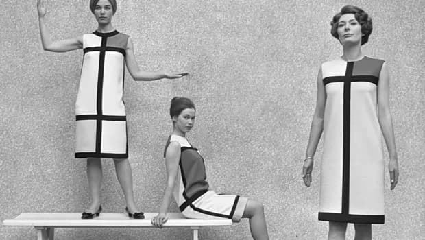 Η έκθεση Yves Saint Laurent: 300 φωτογραφίες που άλλαξαν τη μόδα