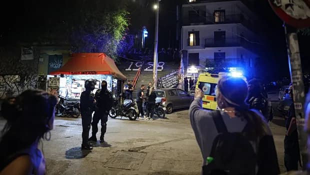 Δολοφονία στα Εξάρχεια: Ο 25χρονος Τούρκος και ο σκύλος του