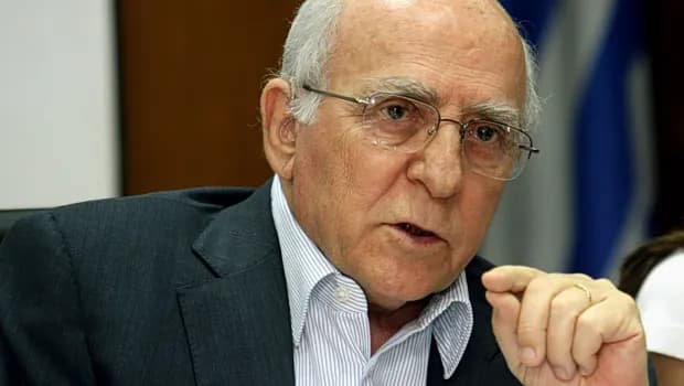 Η κηδεία του Γιώργου Σουφλιά στον Παπάγο σήμερα