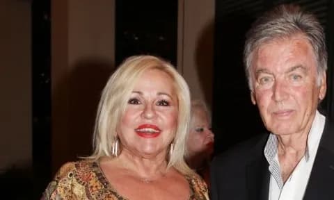Η Μπέσσυ Αργυράκη: «Τον ζήλευα γιατί ήταν πανέμορφος»