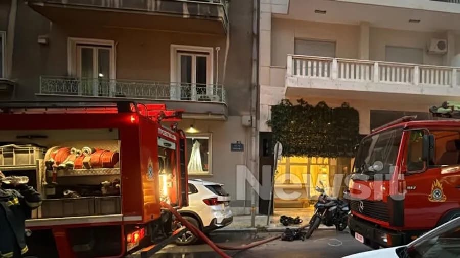 Φωτιά σε κατάστημα στην οδό Σκουφά του Κολωνακίου