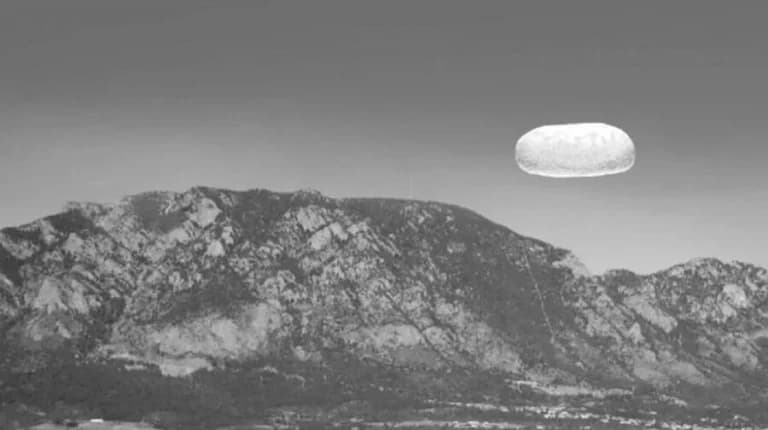 Ο Τραμπ αποκαλύπτει τρίτη παρτίδα απόρρητων UAP αρχείων