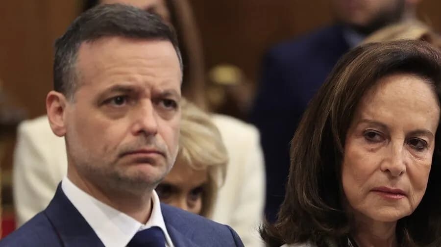Ο Δούκας επιτίθεται στη Διαμαντοπούλου για τα εύσημα στη ΝΔ