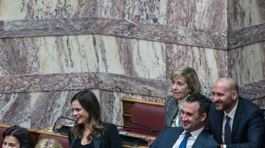 Τέλος εποχής για τη Νέα Αριστερά: 7 βουλευτές φεύγουν