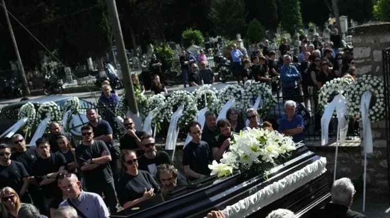 Το τελευταίο αντίο στον Μάριο Οικονόμου στα Ιωάννινα