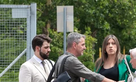 Η δίκη των Τεμπών: Σύγκρουση συγγενών με Κωνσταντοπούλου