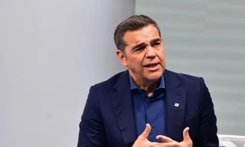 Ο Τσίπρας παρουσίασε τη σκιώδη κυβέρνηση της ΕΛ.Α.Σ.
