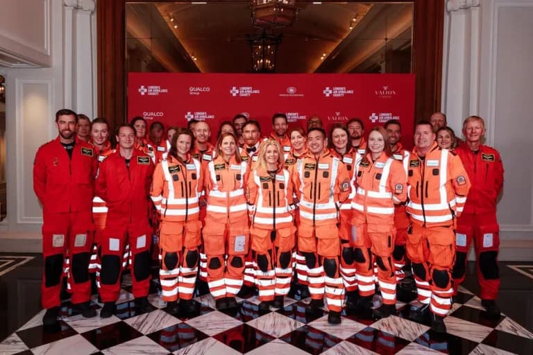 Ο Όμιλος Qualco στηρίζει το London s Air Ambulance Charity