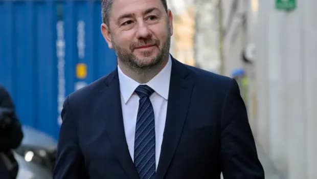 Ο Ανδρουλάκης απαντά στον Μητσοτάκη για την τρίτη θητεία