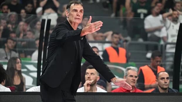 Ο Μπαρτζώκας για τους τελικούς GBL: «Πήραμε λάθος αποφάσεις»