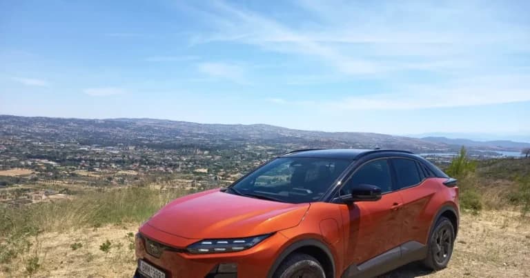 Το Subaru Uncharted έρχεται στην Ελλάδα από 37.360 ευρώ