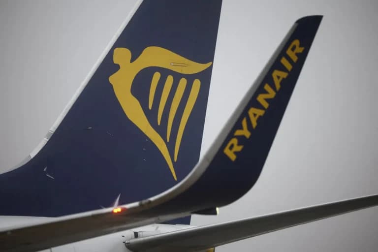 Η Ryanair απαντά για το παράθυρο σε πτήση από Θεσσαλονίκη