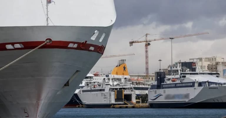 Ακυρώνονται τα δρομολόγια πλοίων στη Ραφήνα λόγω απεργίας