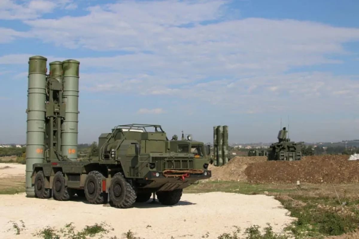 Η Τουρκία διαπραγματεύεται πώληση S-400 στα Εμιράτα