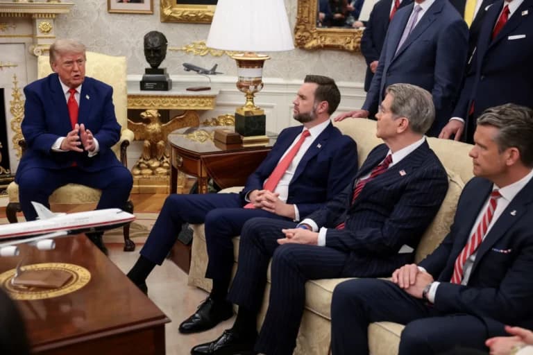 Ο Τραμπ δίνει «πράσινο φως» για πτήσεις ΗΠΑ προς Λίβανο