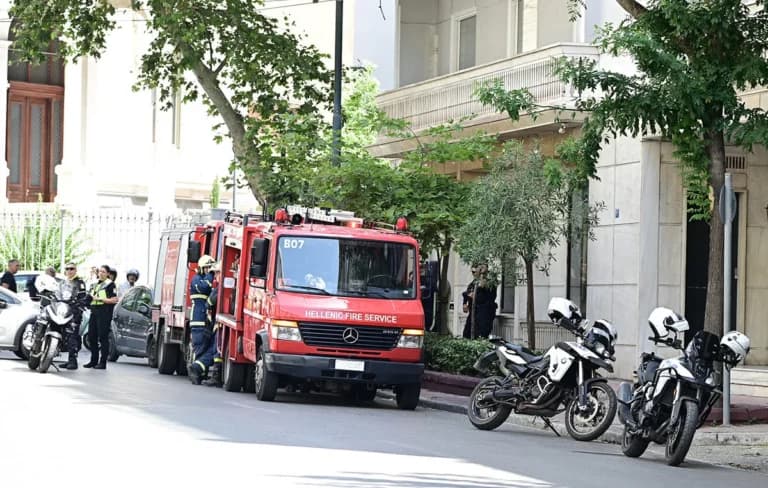 Συναγερμός στην Αθήνα: Νέο τηλεφώνημα για βόμβα στην Ακαδημίας