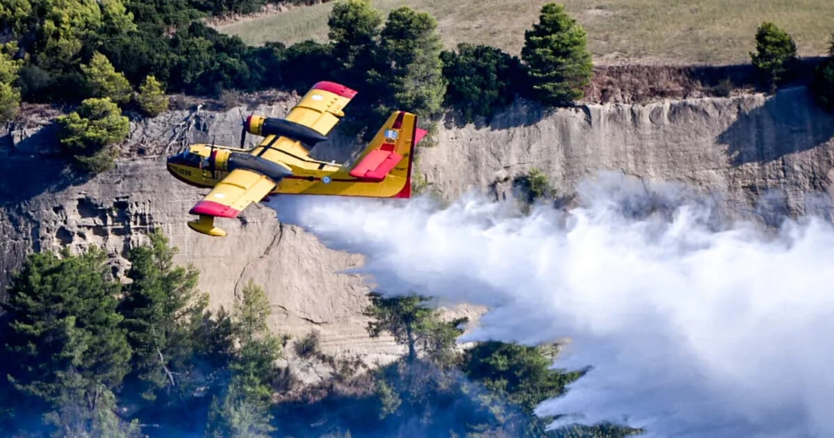 Η Ελλάδα στέλνει δύο Canadair στην Ισπανία για τις φωτιές
