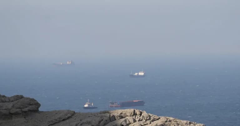 Οι Χούθι κηρύσσουν αποκλεισμό στη Σαουδική Αραβία