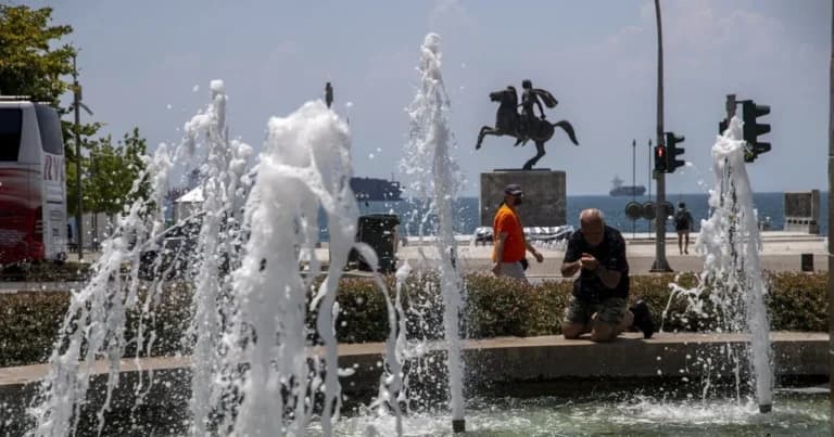 Καιρός σήμερα Τρίτη: Ζέστη έως 37 βαθμούς σε όλη τη χώρα