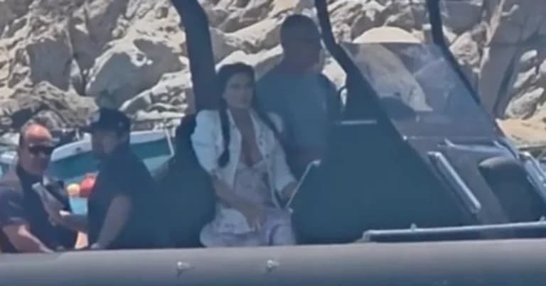 Η πρέσβης Κίμπερλι Γκιλφόιλ επέστρεψε στη Μύκονο, στο Nammos