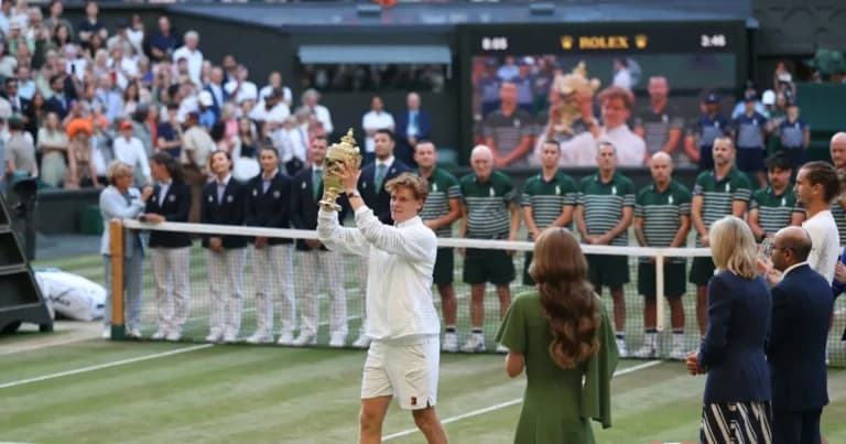 Ο Σίνερ κατέκτησε τον τίτλο στο Wimbledon νικώντας τον Ζβέρεφ