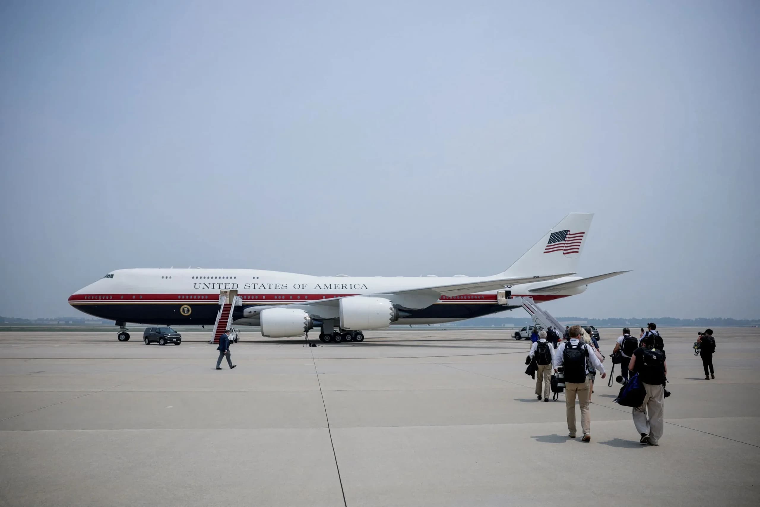 Ο Τραμπ αναβαθμίζει το Air Force One μετά τις διαρροές
