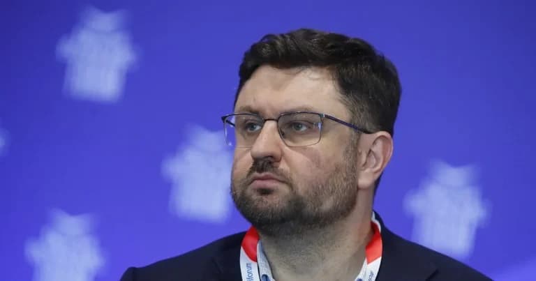 Ο Ζαχαριάδης απαντά στον Μωραΐτη: «Τοξικά ανθρωπάκια»