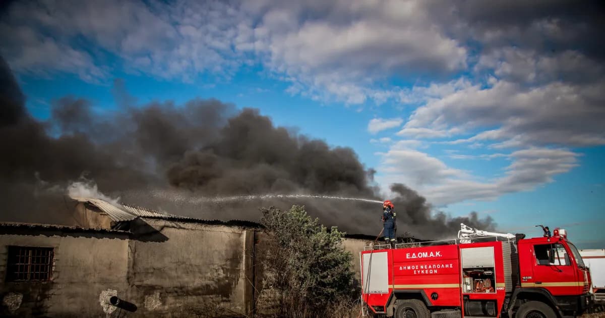 Η Πυροσβεστική συνέλαβε 66χρονο για πυρκαγιά στη Θέρμη