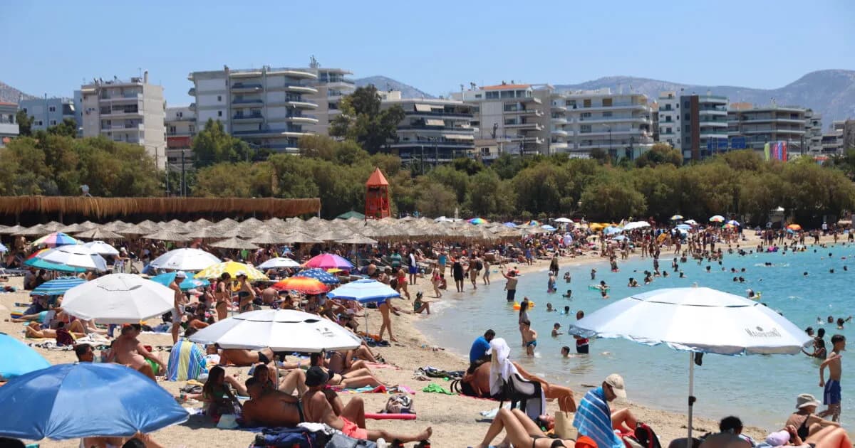 Ο καύσωνας φτάνει τους 40 βαθμούς Κελσίου την Κυριακή