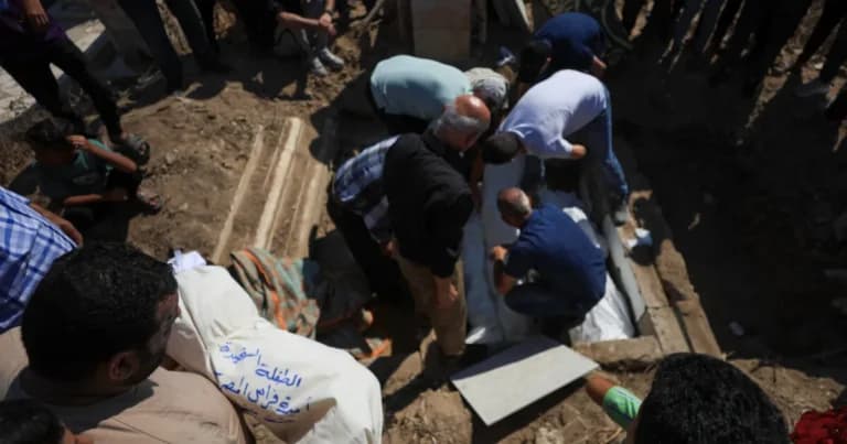 Η οικογένεια αλ Μάσρι νεκρή από ισραηλινό πλήγμα στη Γάζα