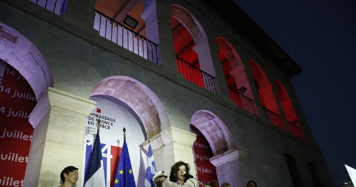 Η Γαλλία τίμησε την ελληνογαλλική στρατηγική σχέση