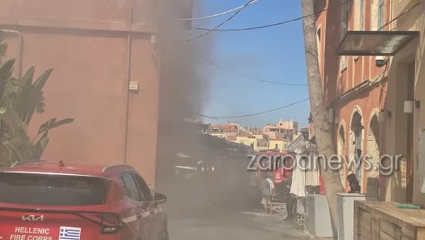Μεγάλη φωτιά σε εστιατόριο στο Ενετικό Λιμάνι Χανίων