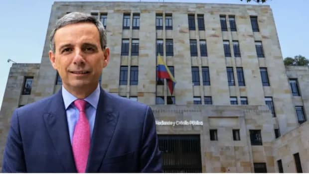 Η νέα κυβέρνηση της Κολομβίας φέρνει λιτότητα και fracking