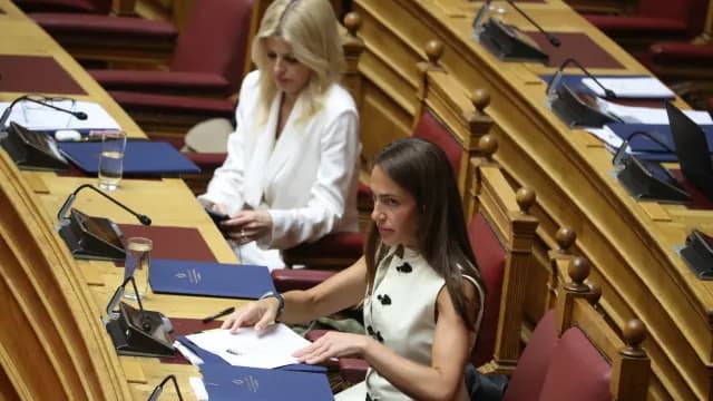 Η Βουλή ψήφισε τον Προσωπικό Βοηθό ΑμεΑ και τις συντάξεις χηρείας
