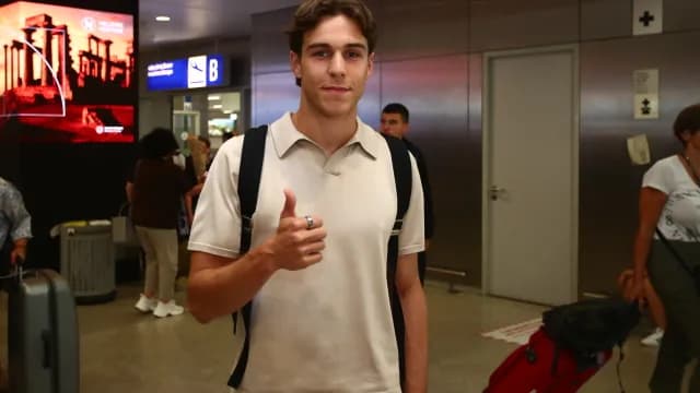 Ο Γκουστάβο Σα στην Αθήνα για τη μεταγραφή στον Ολυμπιακό