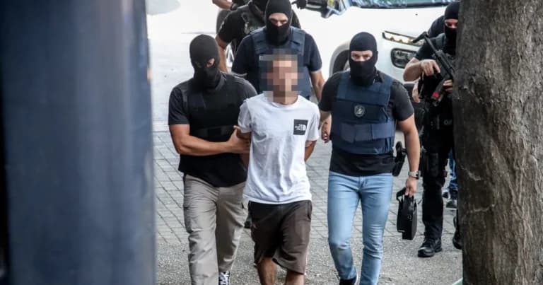 Υπόθεση Νέστορα: Προφυλακίστηκε ο 25χρονος, ένταση στα δικαστήρια