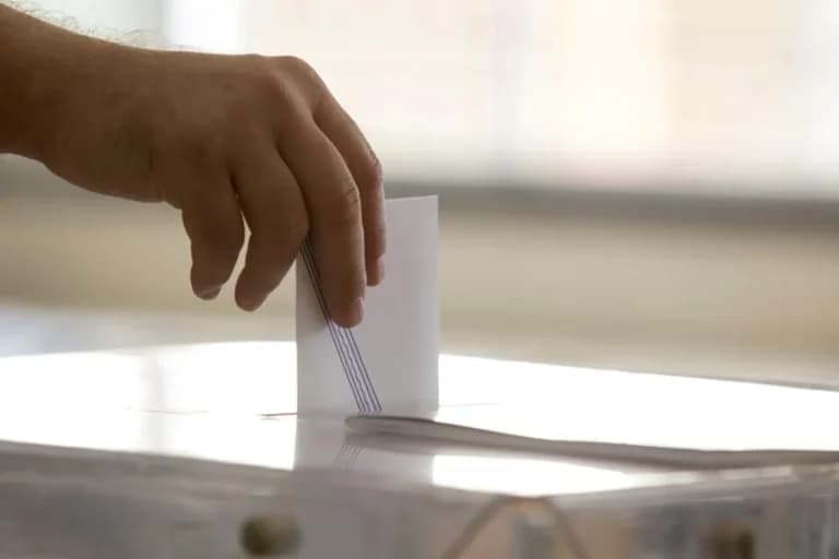 Η Νέα Δημοκρατία στο 30,8% στη δημοσκόπηση της Marc