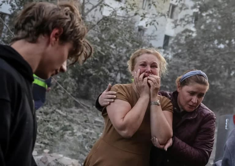 Ρωσική επίθεση στην Ουκρανία: 13 νεκροί σε μία νύχτα