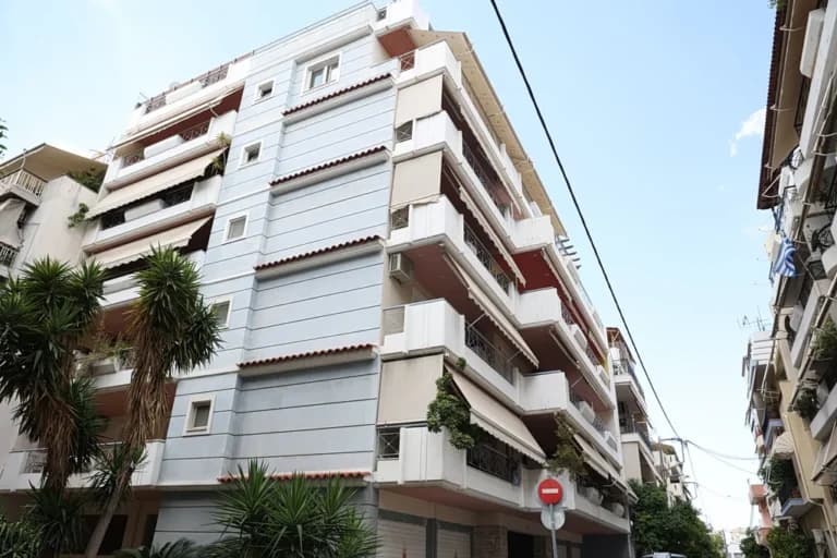 Τραγωδία στον Πειραιά: Νεκροί δύο νέοι σε γκαράζ πολυκατοικίας