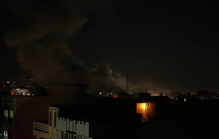 Νέο κύμα αμερικανικών επιθέσεων κατά του Ιράν για 10η νύχτα